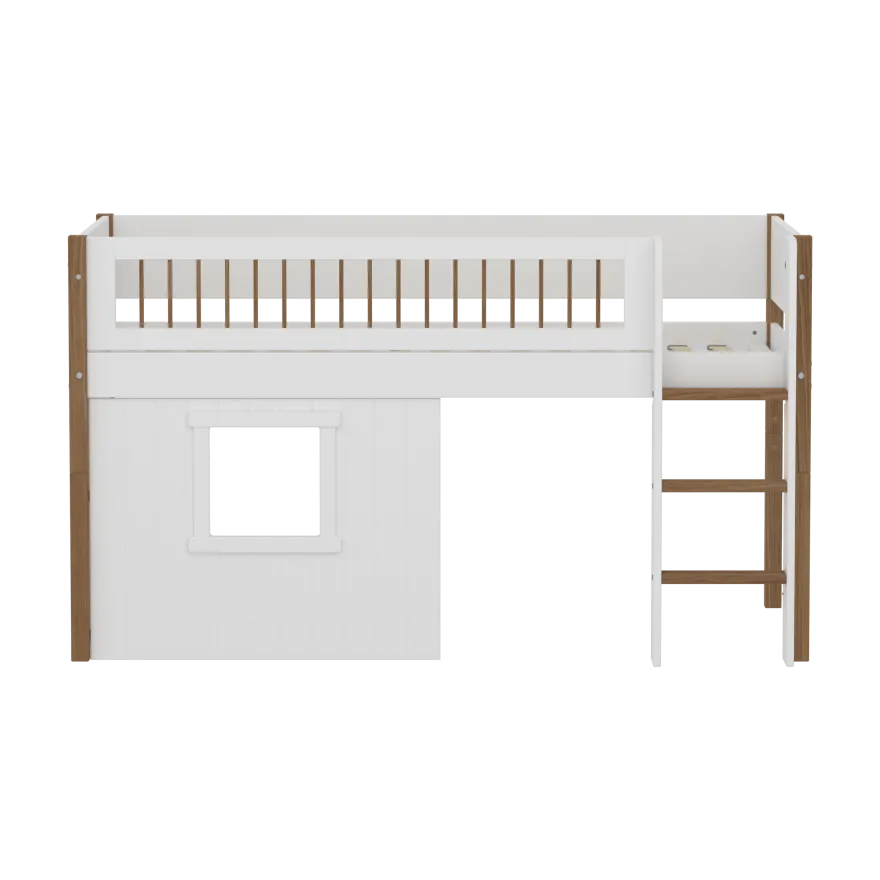 FLEXA NOR Halvhøj seng 120 cm med stige, crossbar sengehest og træhytte-sengefronter 90x200 cm - Hvid/eg
