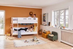 FLEXA NOR Køjeseng 154 cm med stige og cut out sengehest 90x200 cm - Hvid/eg
