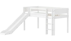 FLEXA WHITE Halvhøj seng 120 cm med rutchebane, stige og crossbar sengehest 90x200 cm - Hvid